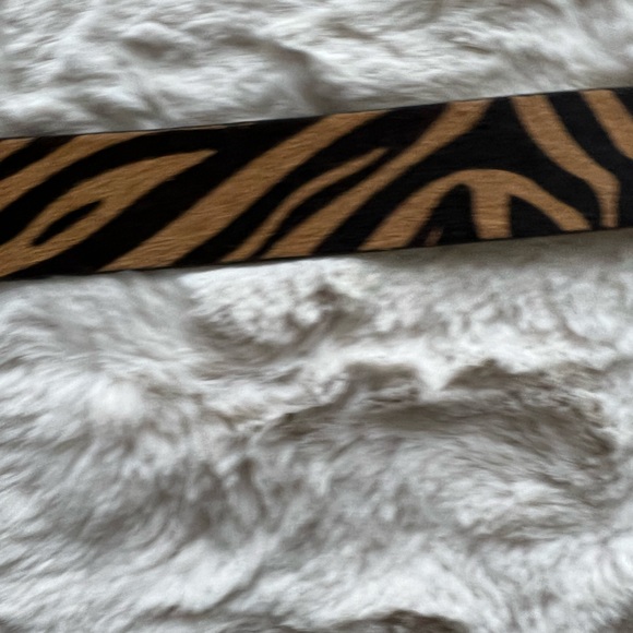 Another Line Inc Tan & Black Animal Print Belt.  Size M - Picture 9 of 11
